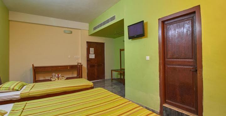 Hotel D'Europe Пондичери Екстериор снимка